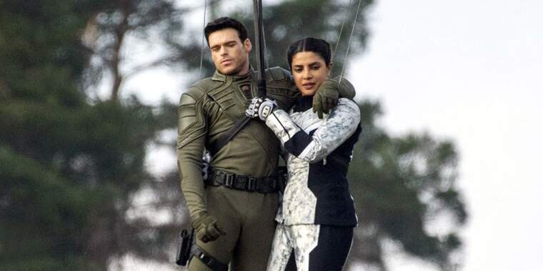 Richard Madden i Priyanka Chopra en el rodatge 'Citadel'