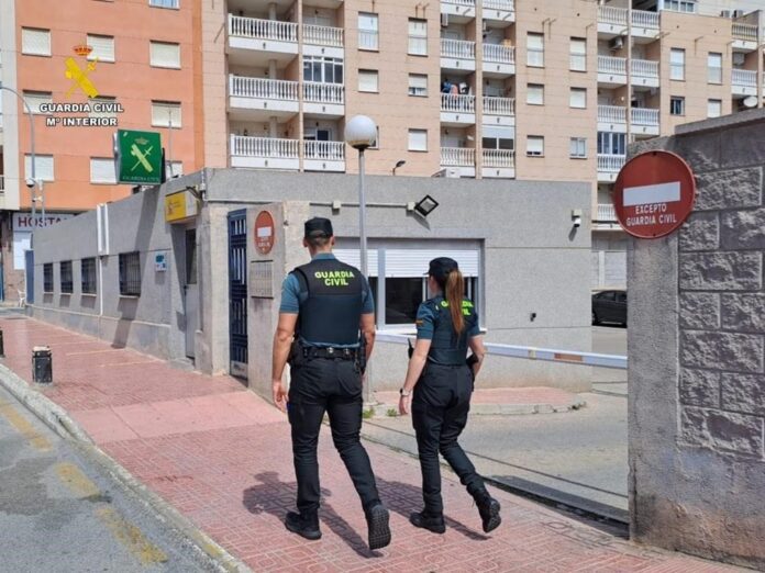 Alicante.- Sucesos.- Estabilizan a un hombre con un torniquete tras sufrir un accidente doméstico en Torrevieja