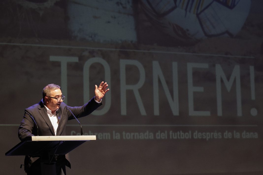 El fútbol valenciano celebra su recuperación en una gala de emoción y orgullo