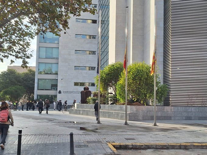 El TSJCV se suma al duelo por las víctimas de la dana y recuerda a quienes las auxiliaron