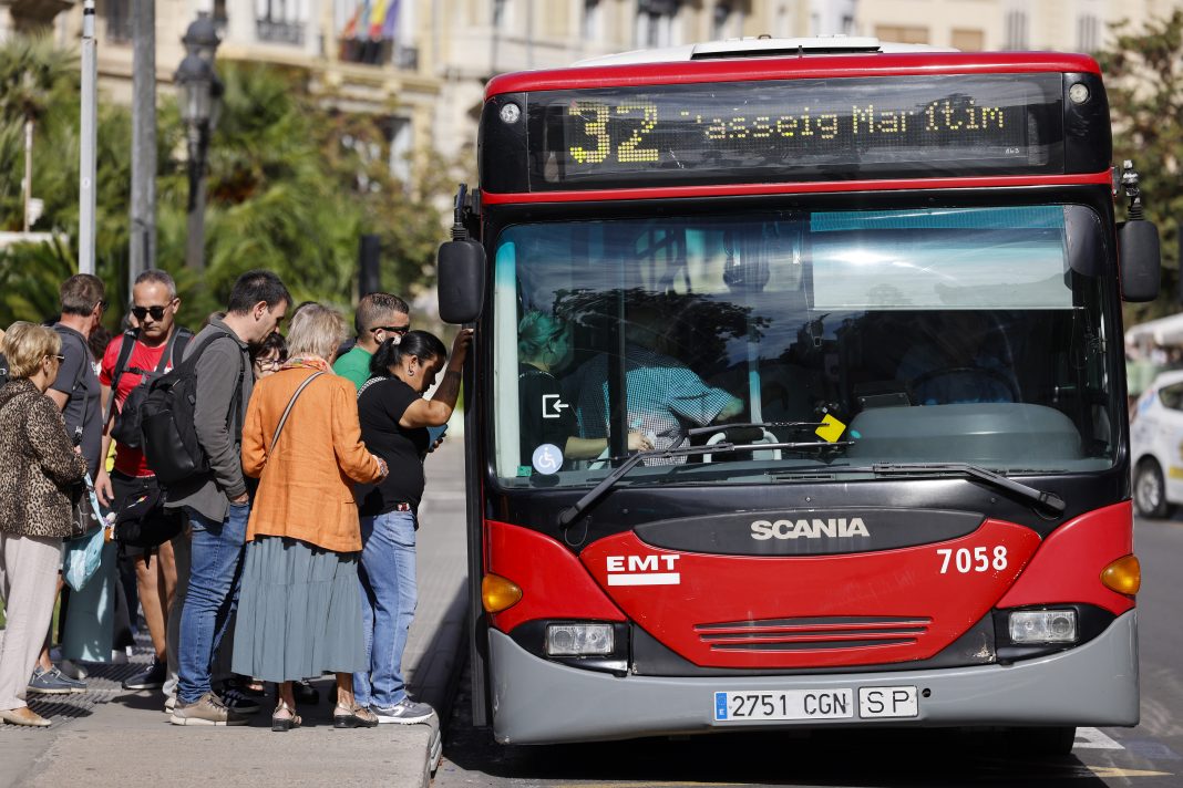 El Gobierno aprueba hoy 364 millones al transporte de Madrid, Barcelona, València y Canarias