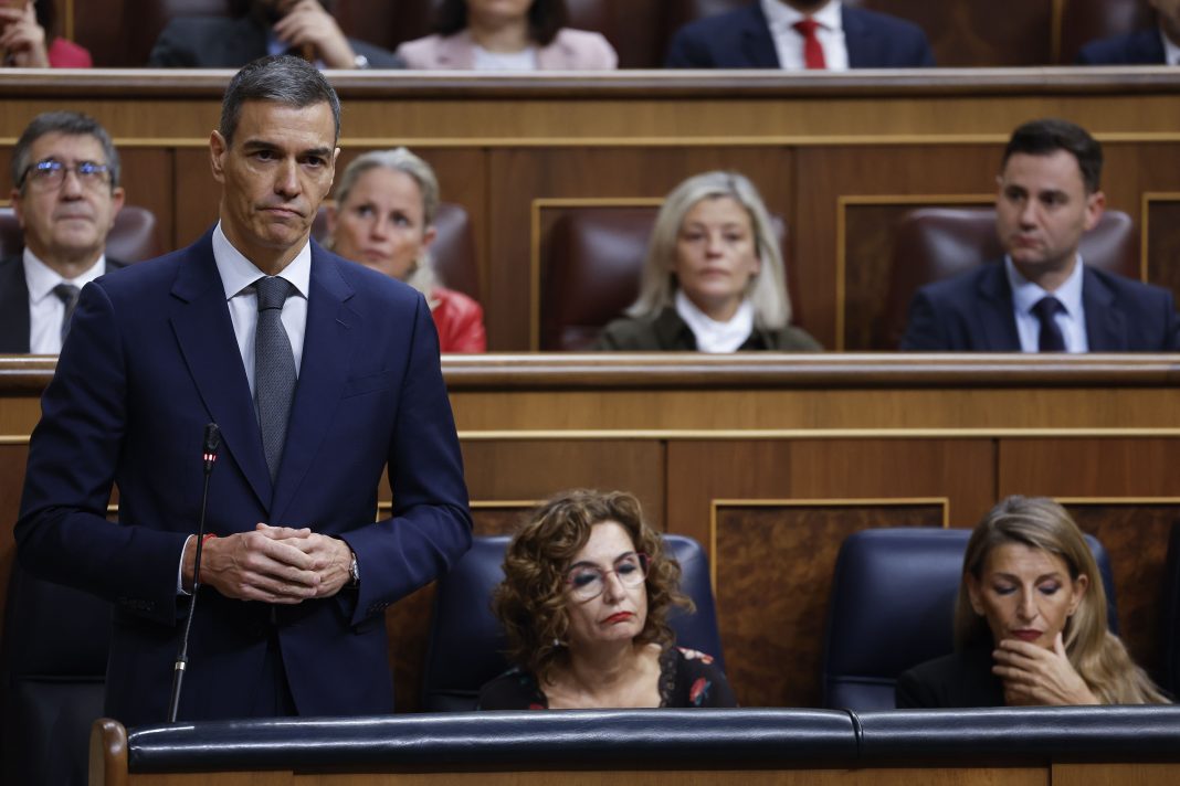 Sánchez evita responder a Feijóo por respeto a las victimas de la dana: