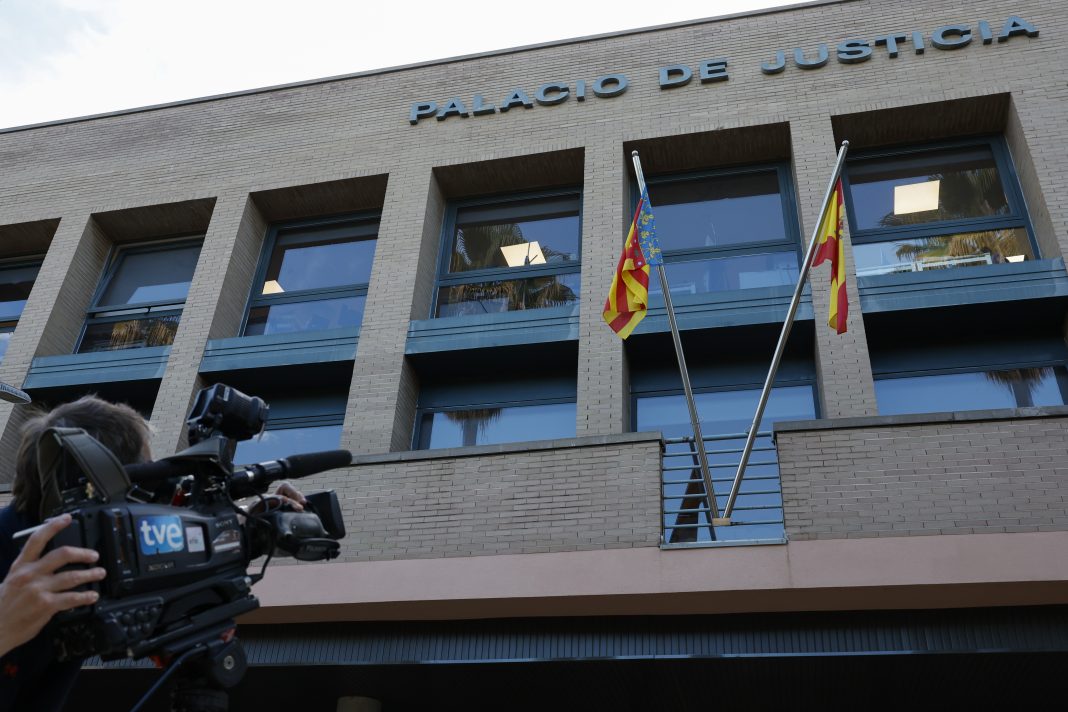 La jueza acuerda unir a la causa de la dana el listado de llamadas de Mazón del 29-O