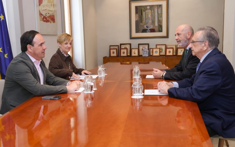 Pérez Llorca analitza amb el grup Forts els seus plans d’inversió en la Comunitat Valenciana