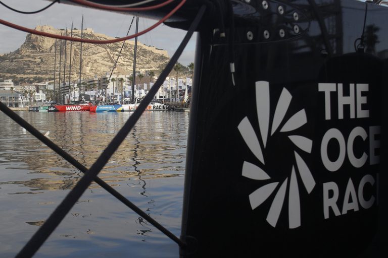 Alacant mou fitxa per a mantindre l’eixida de The Ocean Race més enllà de 2027