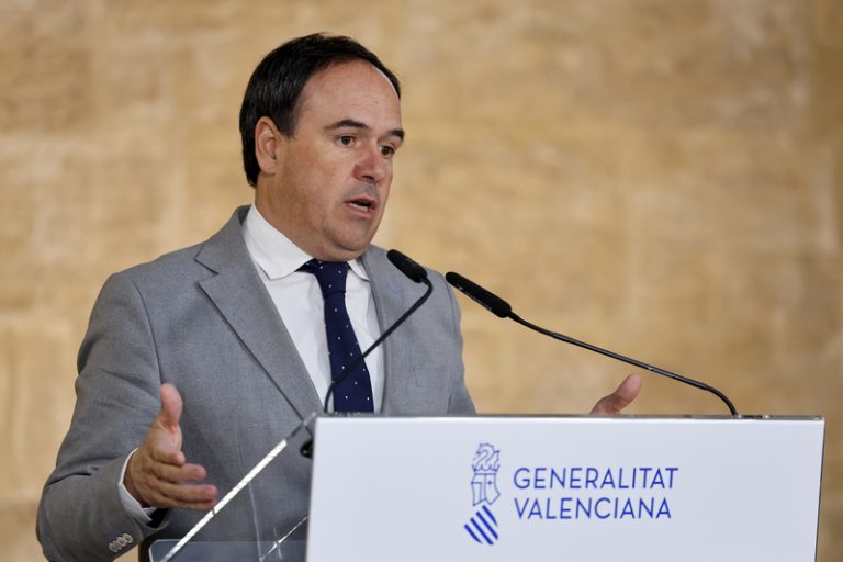 La Generalitat Valenciana recorrerà el decret estatal de regularització d’immigrants