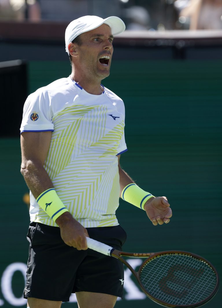 Baptista es retira lesionat davant Berrettini i diu adeu al Masters 1000 de Montecarlo