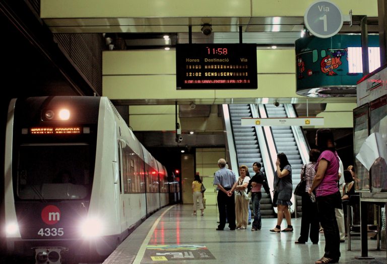 Els maquinistes eleven al 100% el seguiment de la vaga en Metrovalencia i TRAM enfront de la versió d’FGV