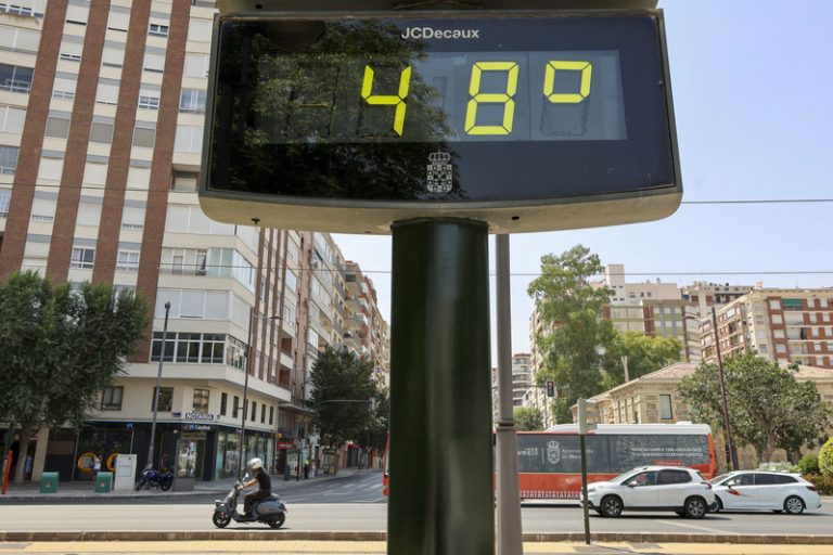Europa va patir en 2025 un any desolador per al clima amb el 95% del continent més càlid del normal