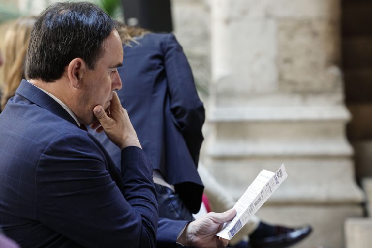 Pérez Llorca defén que els actuals pressupostos li eviten pressions mentres prepara nous comptes