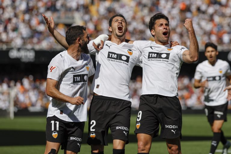 El València aconseguix els 3.000 partits en Primera davant el Mallorca
