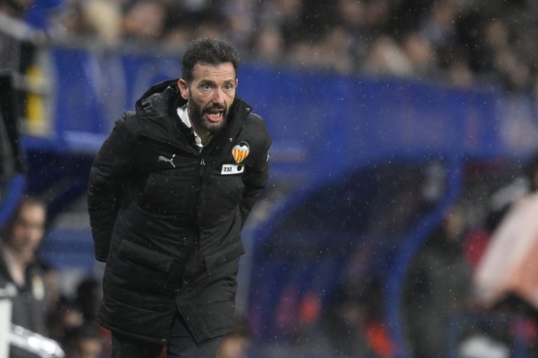 València i Girona es juguen un respir vital a Mestalla