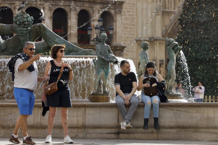 Pugen les temperatures en la Comunitat Valenciana amb possibles ruixats tempestuosos a l’interior nord