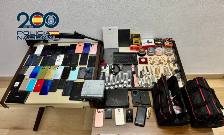 Detinguts tres hòmens per un punt de venda d’objectes robats en una vivenda d’Alacant