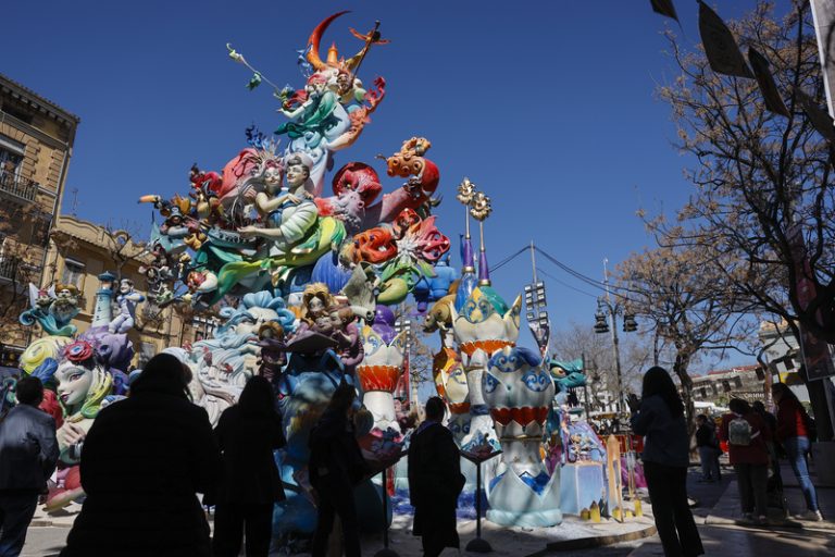 Les Falles convertiran Logronyo en capital valenciana durant tres dies de festa