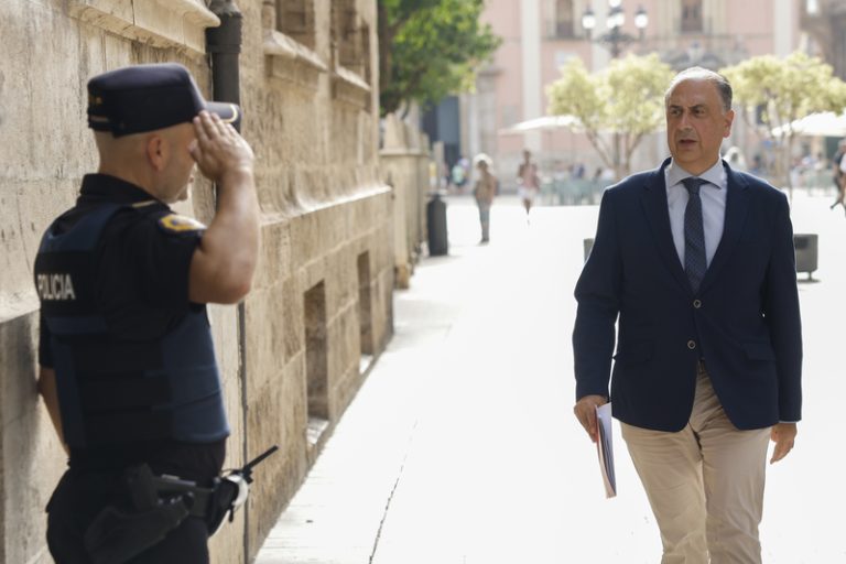 La Generalitat crearà una base de dades única de protocols per a totes les policies locals
