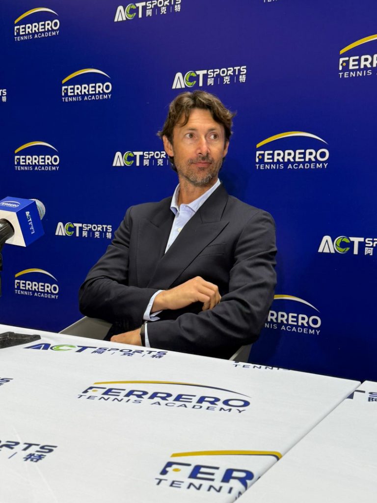 La JC Ferrero Tennis Academy porta el seu model a Shanghái amb una nova acadèmia de tenis