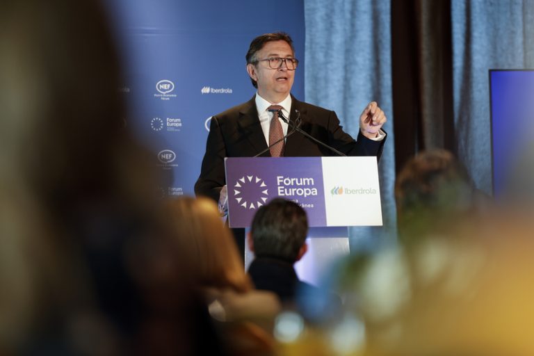 Lafuente alerta que la polarització política bloqueja l’avanç de la societat