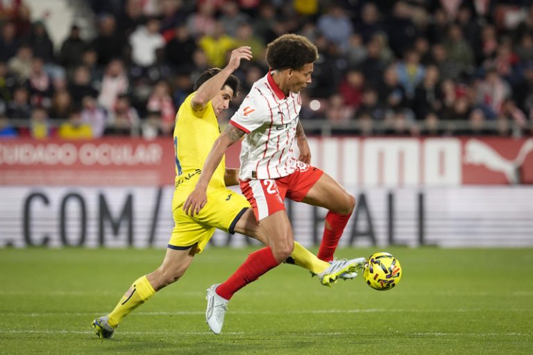 Athletic i Vila-real mesuren les seues aspiracions europees en San Mamés