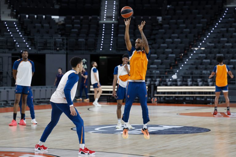 València Basket i Panathinaikos inicien en el Roig Arena el seu pols per la Final a Quatre