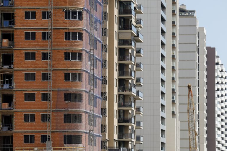 València entra en el mercat immobiliari premium després de pujar la vivenda un 19%