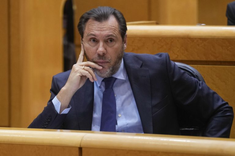 Puente recorda que Adif ja va apuntar al trencament del raïl en l’accident de Adamuz