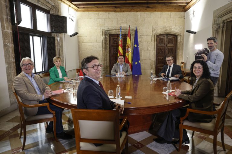 El Consell i els agents socials activen 421 milions en ajudes per l’impacte de la guerra de l’Iran