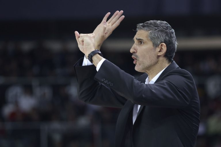 Rubén Burgos apel·la al compromís total del València Basket abans de l’inici del playoff