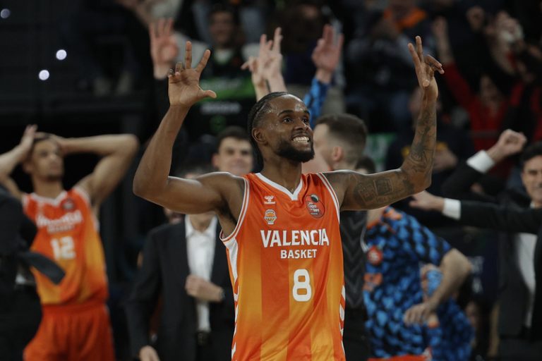 Jean Montero, triat millor jove de l’Eurolliga i Sergio De Larrea acaba tercer