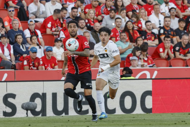 Empat sense gols entre Mallorca i València al descans