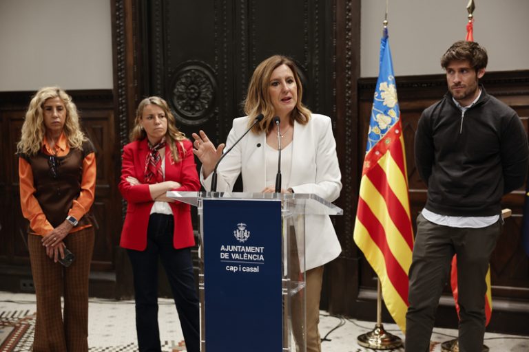 València reforça els seus servicis socials amb 1 milió per a afrontar la regularització de migrants