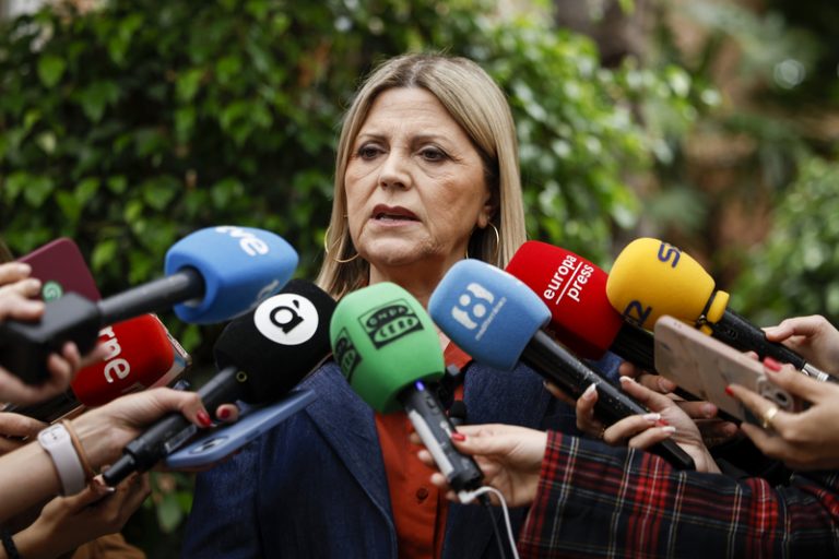 Ortí es diu preocupada per la vaga indefinida de professorat i es mostra disposada a negociar
