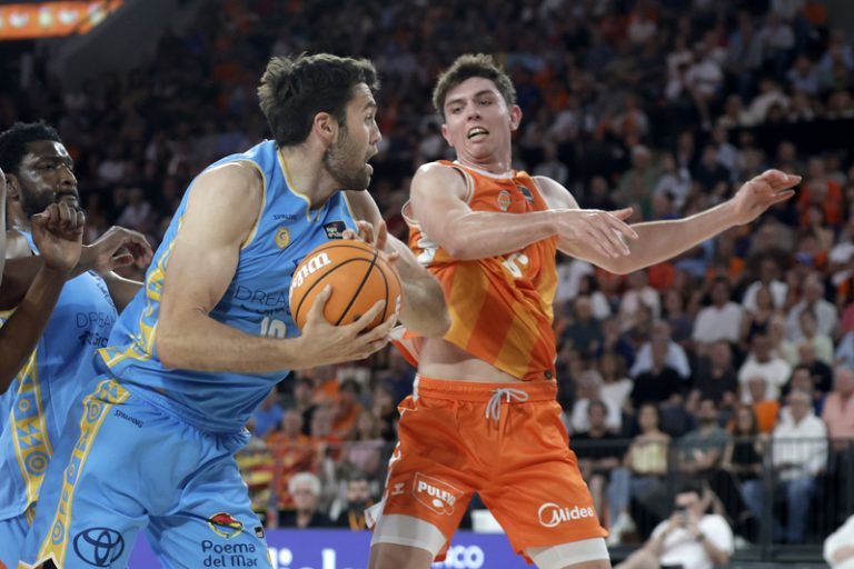 Sergio De Larrea, triat millor jugador jove de la Lliga Endesa