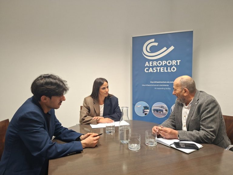 L’aeroport de Castelló assegura 11.000 turistes austríacs en xàrter per a 2027 i 2028