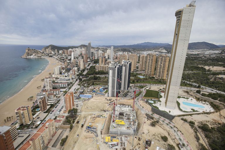 El gratacel residencial més alt d’Europa comença a elevar-se a Benidorm