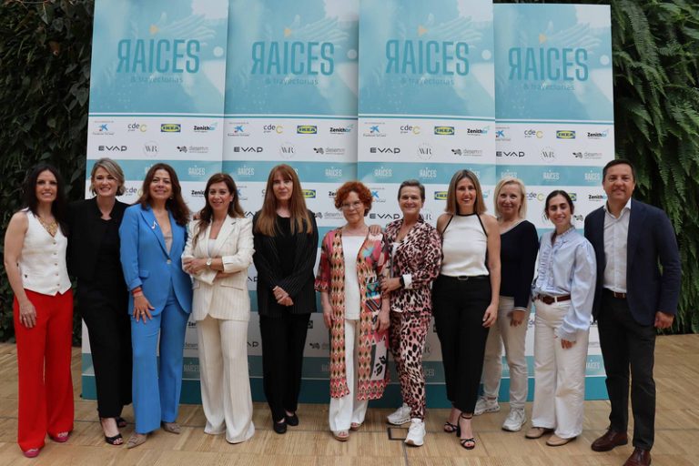 Set de cada deu directives valencianes treballen en empreses liderades per dones