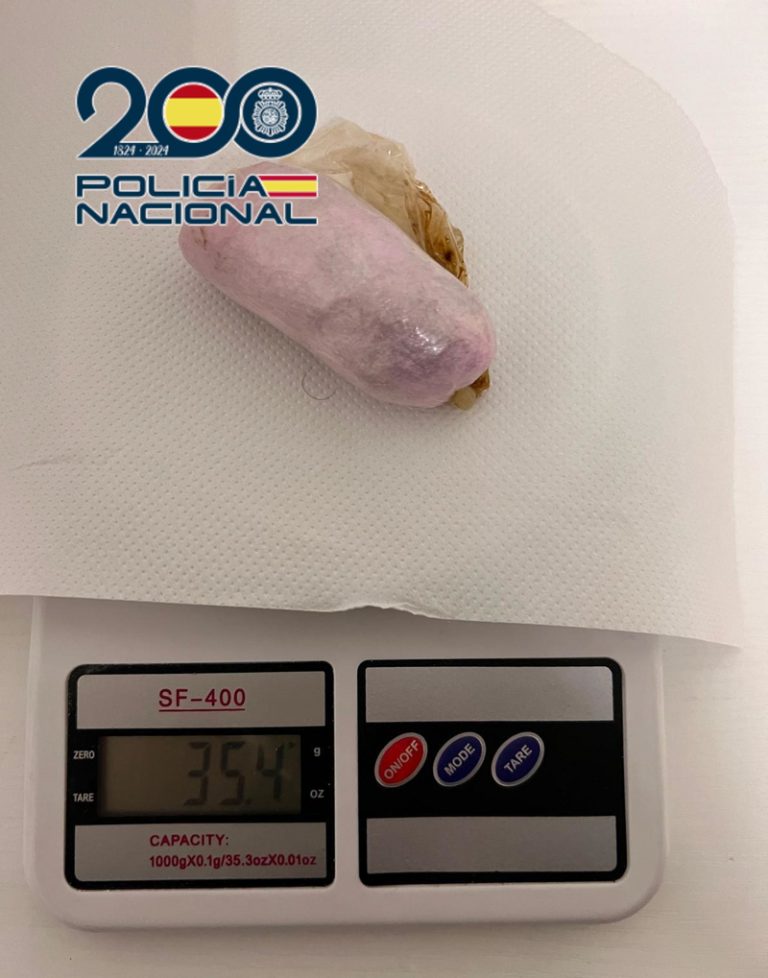 Detingudes tres persones a Elda amb un quilo de cocaïna i 35 grams d’heroïna