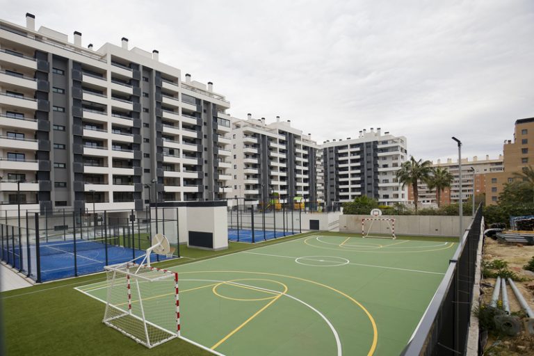 La jutgessa exigix a l’Ajuntament d’Alacant l’expedient complet per les vivendes públiques de la Platja de Sant Joan