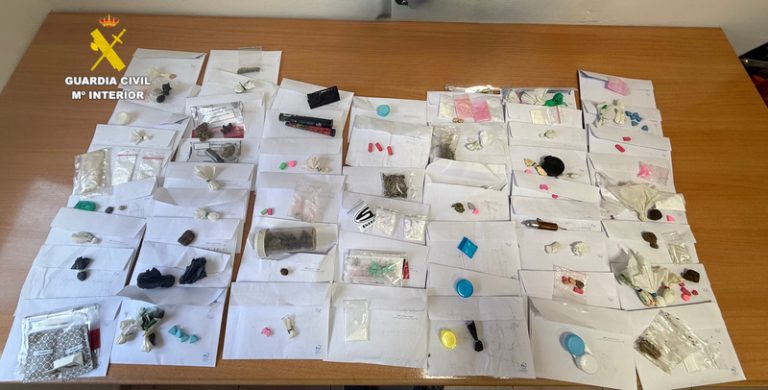 Detingut un jove per tràfic de drogues en un festival de música electrònica a Montanejos