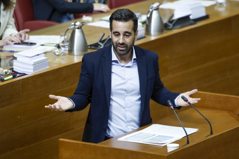 El PSPV acusa el Consell de boicotejar la regularització de migrants i anuncia accions davant la Fiscalia