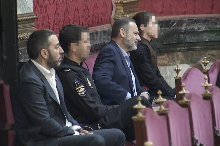 Ábalos s’enfronta hui a les acusacions de Aldama en la recta final del juí de les màscares