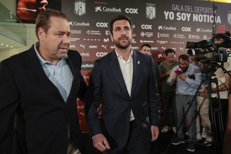 Riquelme veu preocupant que la selecció no tinga jugadors del Reial Madrid en el Mundial