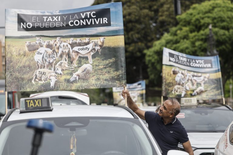 El Consell aprovarà el divendres la nova regulació de taxis i VTC en la Comunitat Valenciana