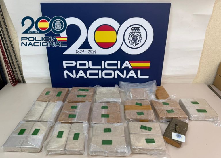 Presó provisional per a tres hòmens sorpresos amb 15 quilos d’heroïna en un taxi a Benidorm