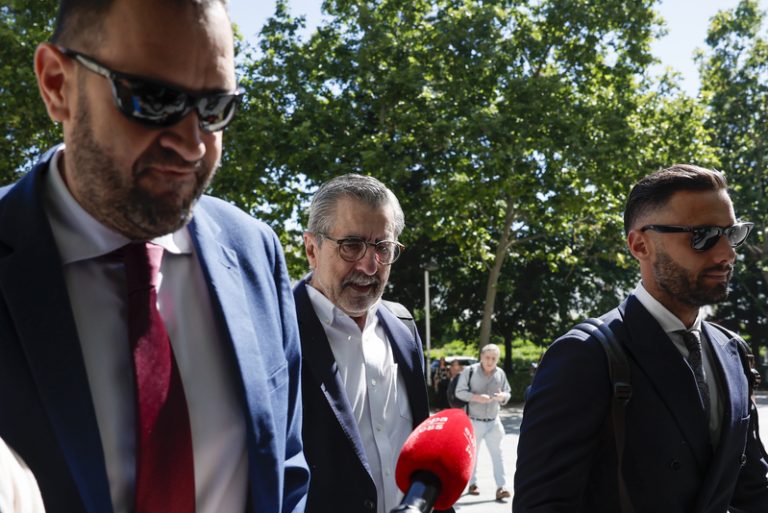 José María Ángel manté davant el jutge que desconeixia el seu títol universitari fals