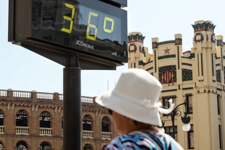 Aemet activa l’avís groc en el litoral de València per màximes de 36 graus este divendres