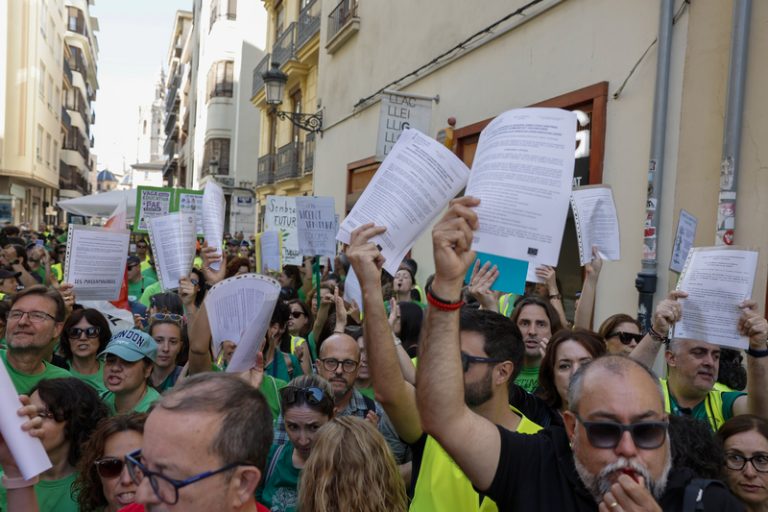 Educació situa en el 18,64% el seguiment del nové dia de vaga docent en la Comunitat Valenciana