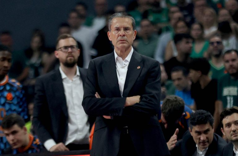 Pedro Martínez rebaixa l’eufòria després de forçar el quint partit davant Panathinaikos