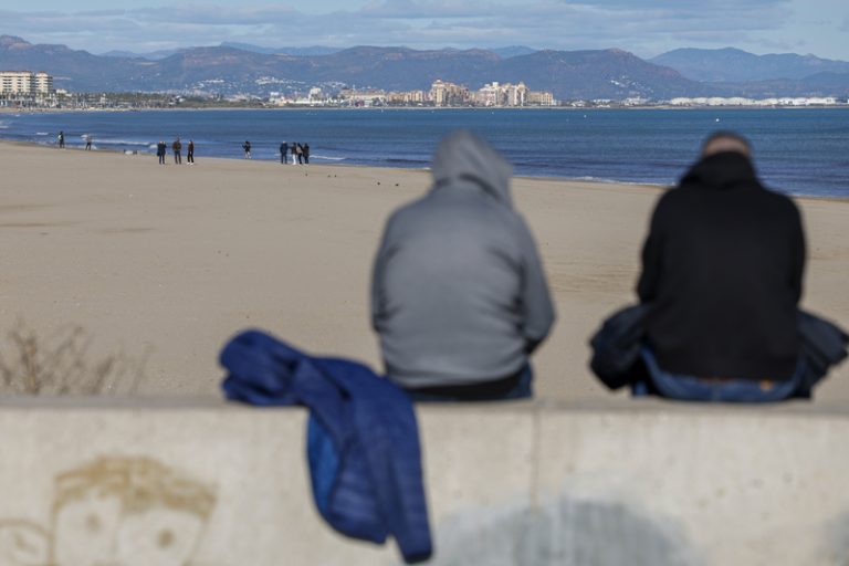 Dilluns de cels buidats i màximes a l’alça en la Comunitat Valenciana