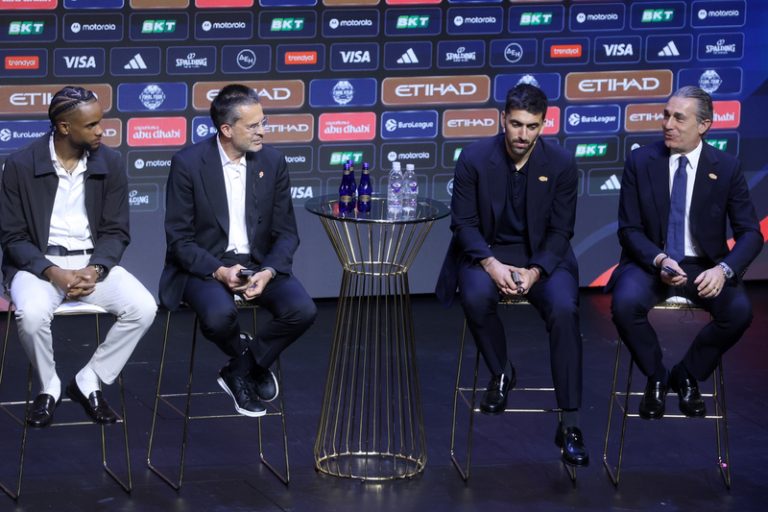 Pedro Martínez defén la seua imatge i destaca la seua sintonia amb Scariolo abans de la Final Four
